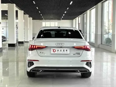 Audi A3 2023, 15900 км, за 23366.23 USD