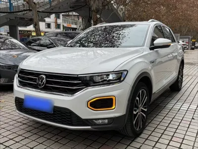 Volkswagen T-Roc · 2021 год