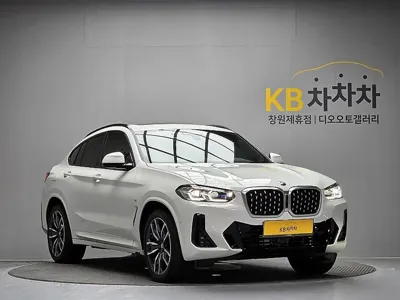 BMW X4 2025, 4685 км, за 53761.32 USD