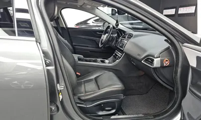 Jaguar XE 2016, 137585 км, за 3583.06 USD - фото 11