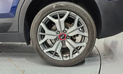 Kia Seltos 2020, 25100 км, за 11700.17 USD - фото 21