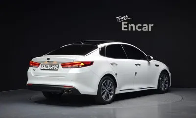 Kia K5 2016, 131069 км, за 6104.77 USD