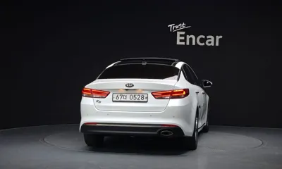 Kia K5 2016, 131069 км, за 6104.77 USD