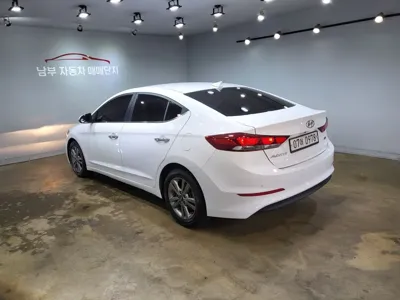 Hyundai Avante 2016, 63000 км, за 6665.38 USD - фото 6