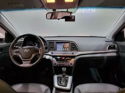 Hyundai Avante 2016, 63000 км, за 6665.38 USD - фото 7
