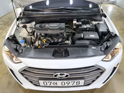 Hyundai Avante 2016, 63000 км, за 6665.38 USD - фото 15