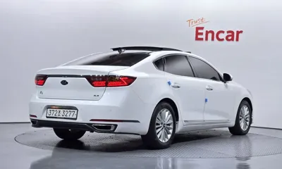 Kia K7 2018, 121495 км, за 8721.51 USD