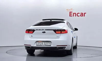 Kia K7 2018, 121495 км, за 8721.51 USD