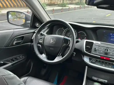 Honda Accord 2015, 170000 км, за 6444.84 USD