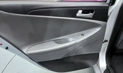 Hyundai Sonata 2013, 148019 км, за 3347.77 USD - фото 25