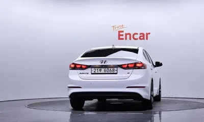 Hyundai Avante 2018, 99240 км, за 7285.98 USD