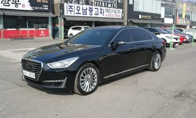 Genesis EQ900