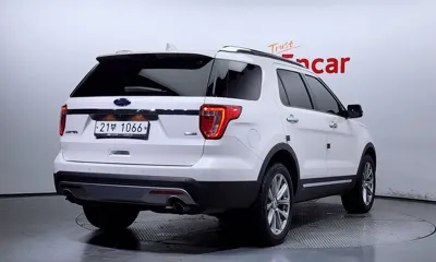 Ford Explorer 2017, 103817 км, за 9130.32 USD