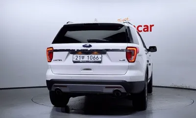 Ford Explorer 2017, 103817 км, за 9130.32 USD