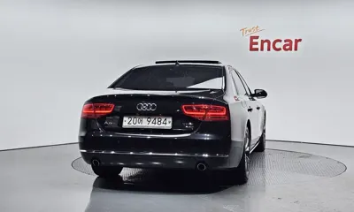 Audi A8 2011, 146394 км, за 5813.19 USD