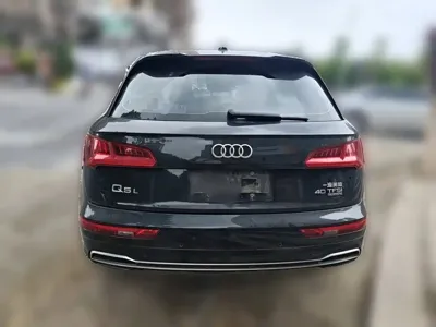 Audi Q5L 2018, 120900 км, за 15229.25 USD