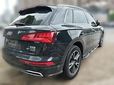 Audi Q5L 2018, 120900 км, за 15229.25 USD