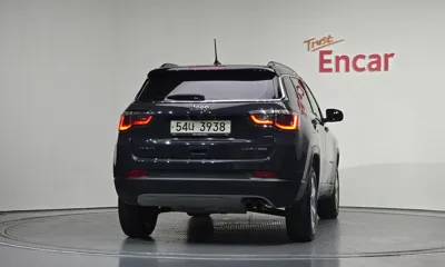 Jeep Compass 2018, 27091 км, за 9518.18 USD