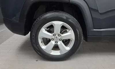 Jeep Compass 2018, 27091 км, за 9518.18 USD
