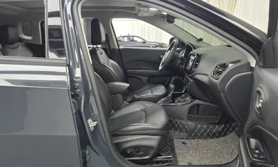 Jeep Compass 2018, 27091 км, за 9446.26 USD - фото 11