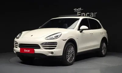 Porsche Cayenne · 2012 год