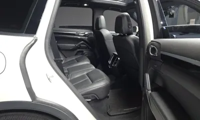 Porsche Cayenne 2012, 68473 км, за 13976.46 USD - фото 12