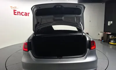 Volkswagen Jetta 2012, 162510 км, за 2247.49 USD - фото 20