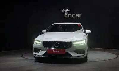 Volvo S60 2024, 22266 км, за 27287.74 USD