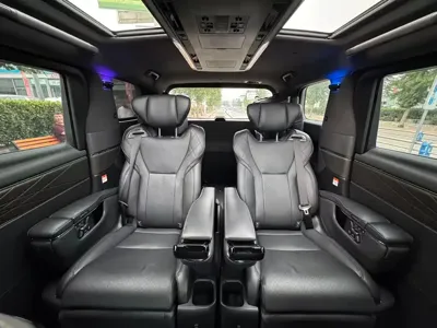 Toyota Alphard 2024, 76000 км, за 117125.45 USD