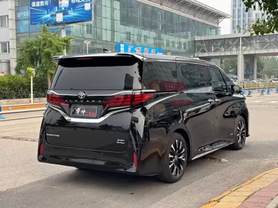 Toyota Alphard 2024, 76000 км, за 117125.45 USD - фото 9