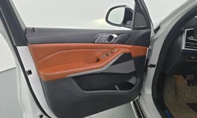 BMW X7 2020, 88677 км, за 45602.63 USD - фото 24