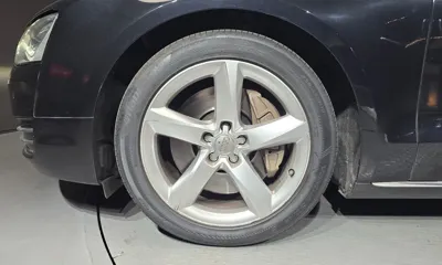 Audi A8 2011, 103745 км, за 7205.19 USD