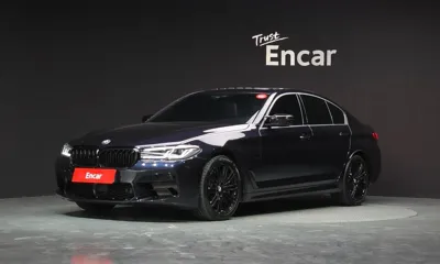BMW 5-Series · 2018 год