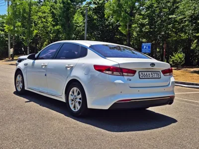 Kia K5 2016, 249150 км, за 2888.28 USD
