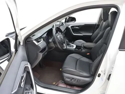 Toyota Wildlander 2020, 58000 км, за 15567.68 USD - фото 16