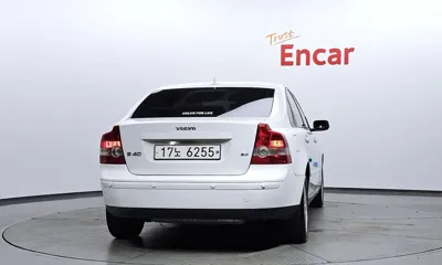 Volvo S40 2005, 160997 км, за 1523.18 USD