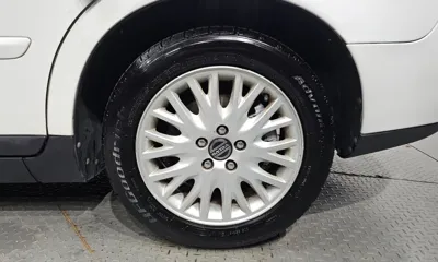 Volvo S40 2005, 160997 км, за 1523.18 USD
