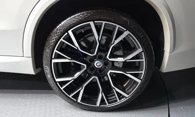 BMW X5M 2022, 42265 км, за 56782.17 USD