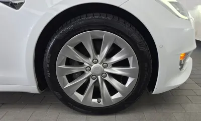 Tesla Model S 2020, 100576 км, за 31921.84 USD - фото 21