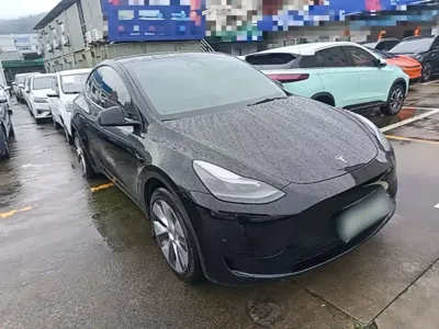 Tesla Model Y 2023, 60599 км, за 22189.09 USD