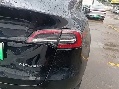 Tesla Model Y 2023, 60599 км, за 22189.09 USD - фото 8