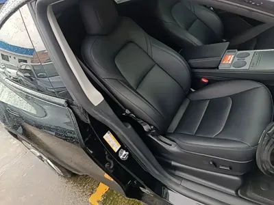Tesla Model Y 2023, 60599 км, за 22189.09 USD - фото 25