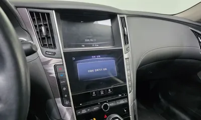 Infiniti Q50 2020, 83046 км, за 14375.74 USD - фото 16