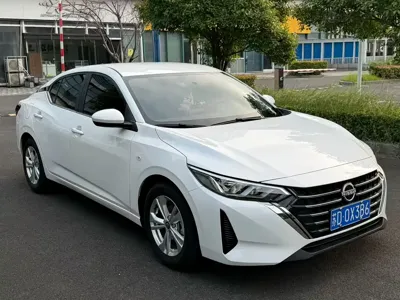 Nissan Sylphy 2025, 8000 км, за 9709.39 USD