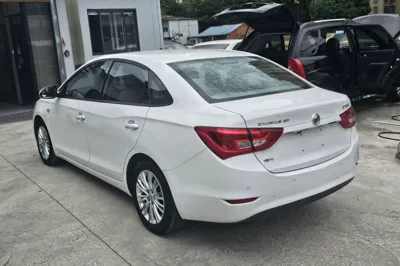 Buick GT 2017, 91800 км, за 5823 USD