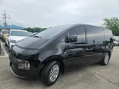 Hyundai Staria · 2022 год