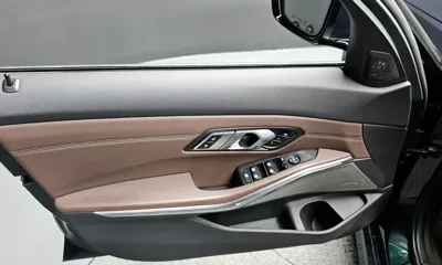 BMW 3-Series 2020, 105555 км, за 14886.56 USD - фото 24