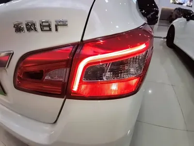 Nissan Sylphy 2021, 20400 км, за 6610.65 USD - фото 8