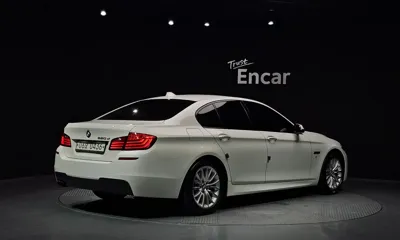 BMW 5-Series 2016, 121305 км, за 10510.32 USD