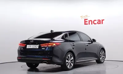 Kia K5 2016, 152531 км, за 2974.62 USD